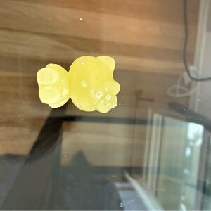 Amber hello kitty bead